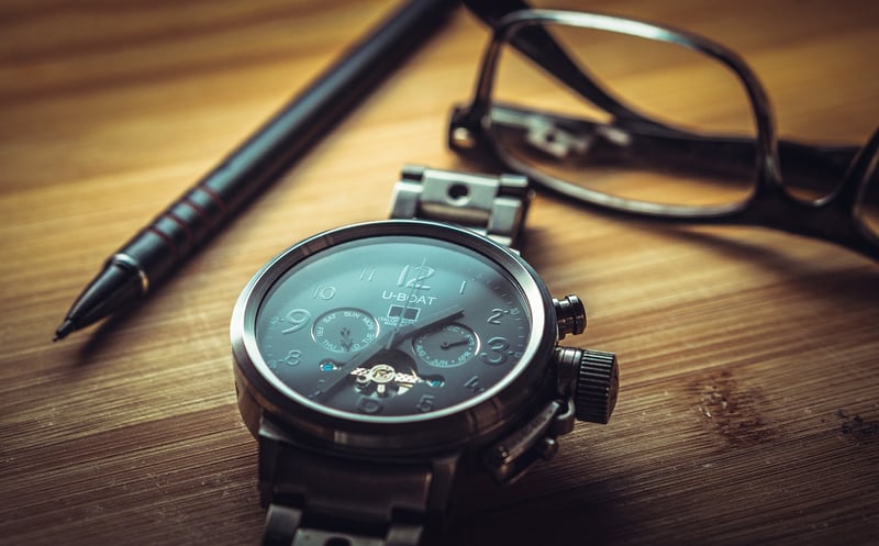 Time-Twisting Watch